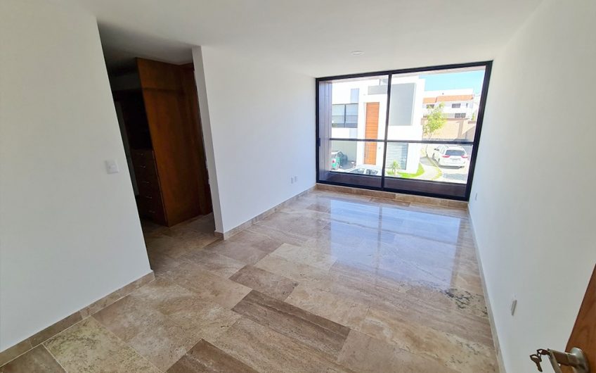 VENTA DE CASA EN LOMAS DE ANGELÓPOLIS