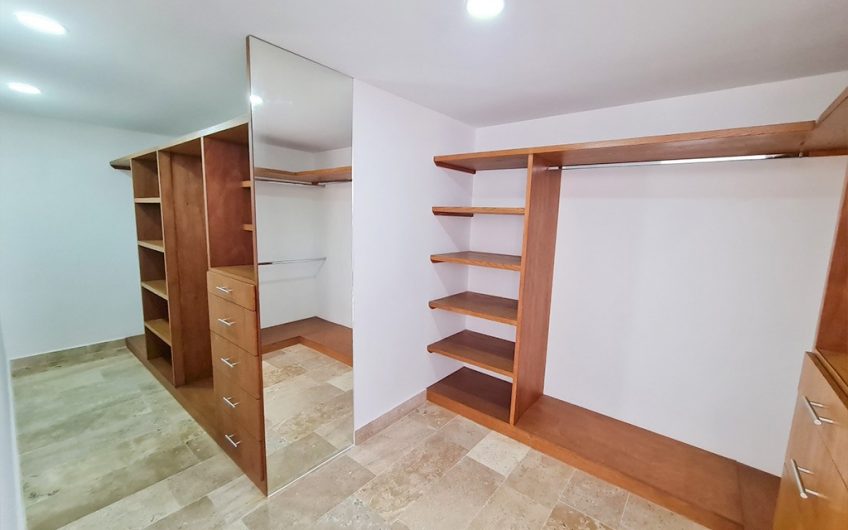 VENTA DE CASA EN LOMAS DE ANGELÓPOLIS