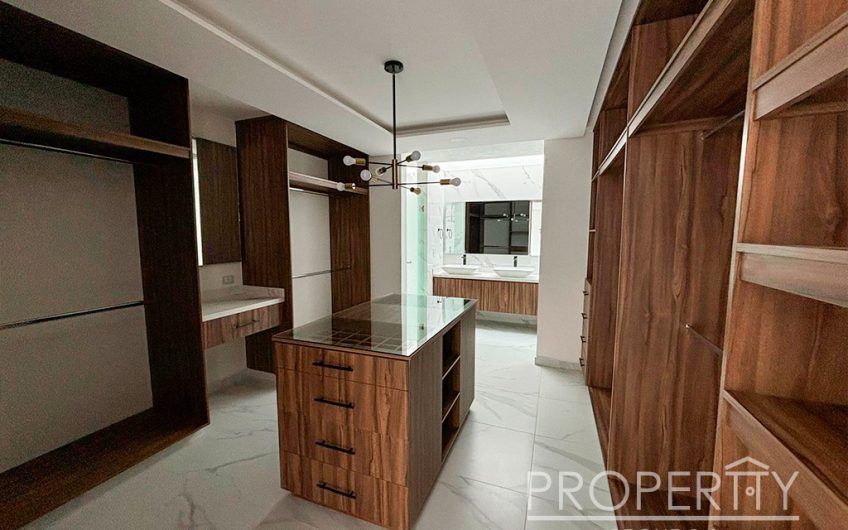 VENTA DE CASA EN LOMAS DE ANGELÓPOLIS