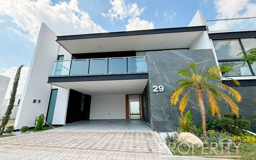 VENTA DE CASA EN LOMAS DE ANGELÓPOLIS