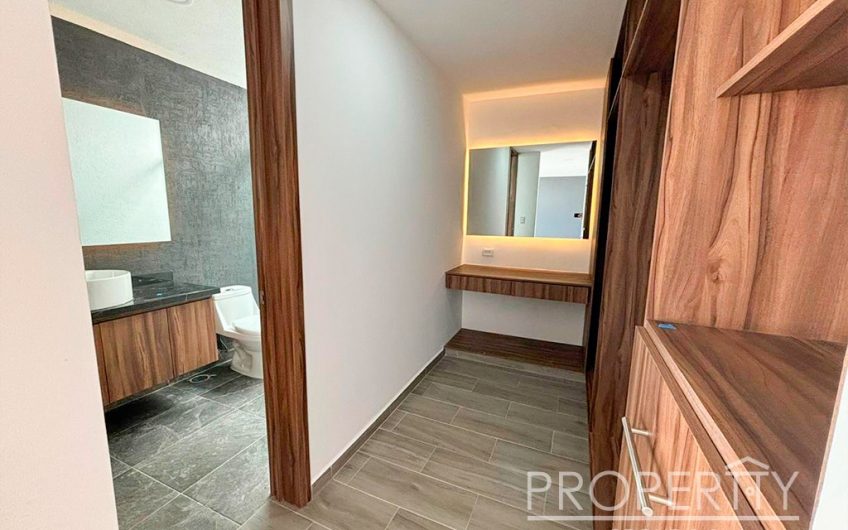 VENTA DE CASA EN LOMAS DE ANGELÓPOLIS