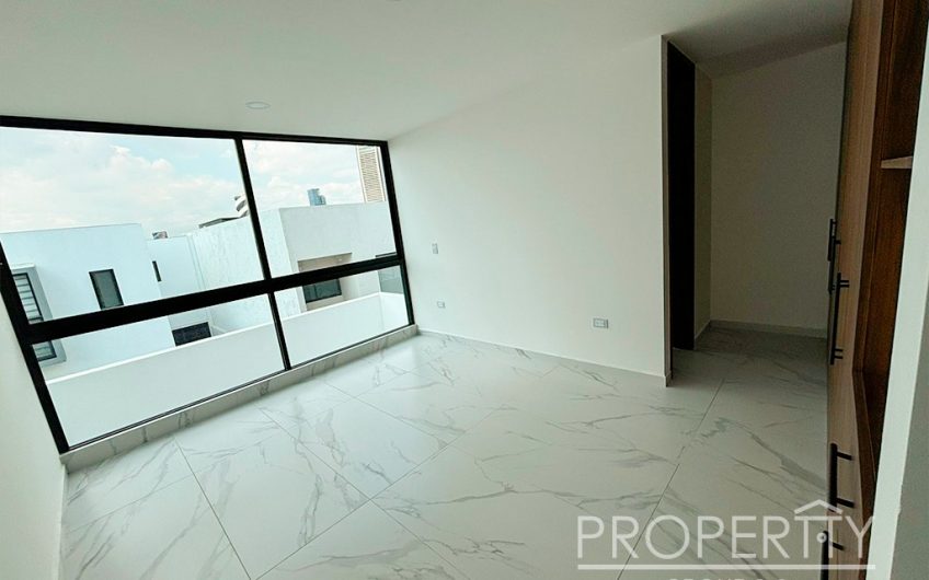VENTA DE CASA EN LOMAS DE ANGELÓPOLIS