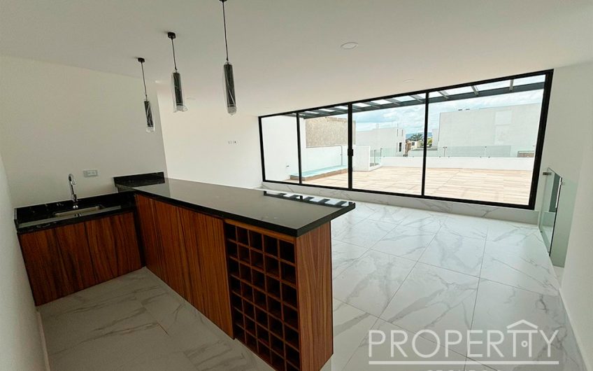 VENTA DE CASA EN LOMAS DE ANGELÓPOLIS