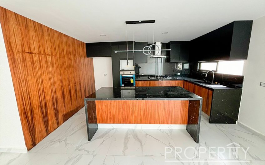 VENTA DE CASA EN LOMAS DE ANGELÓPOLIS