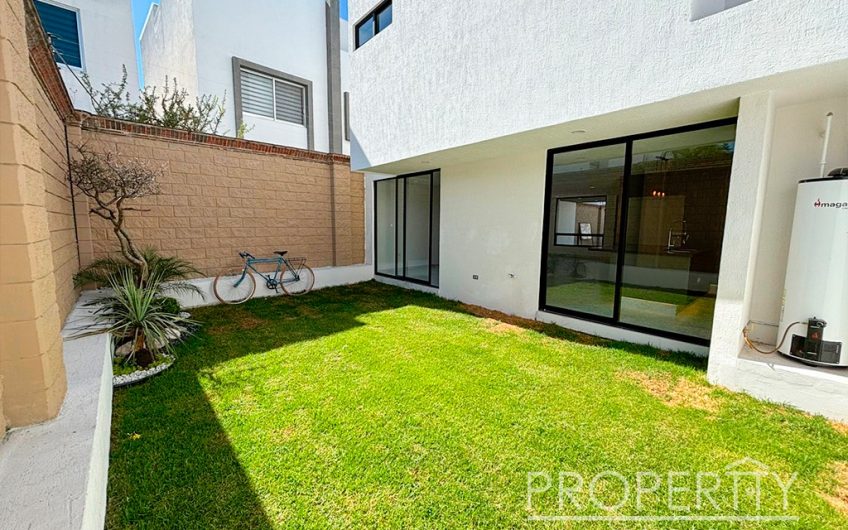 VENTA DE CASA EN LOMAS DE ANGELÓPOLIS