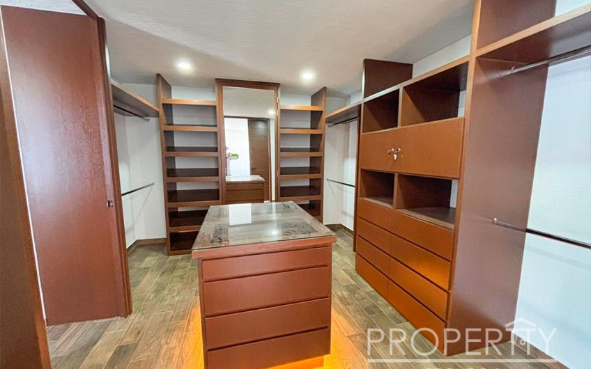 VENTA DE CASA EN LOMAS DE ANGELÓPOLIS