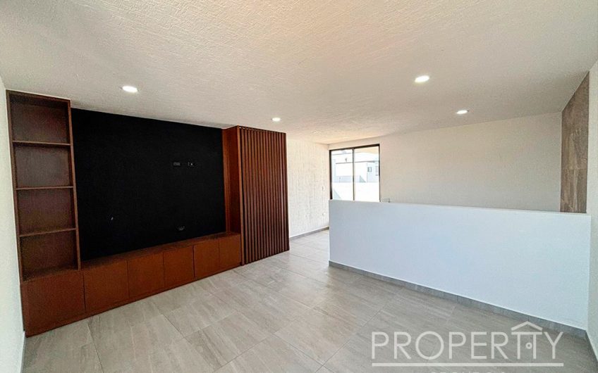 VENTA DE CASA EN LOMAS DE ANGELÓPOLIS
