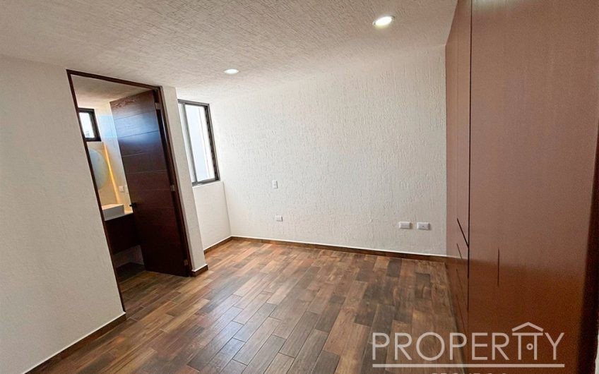 VENTA DE CASA EN LOMAS DE ANGELÓPOLIS