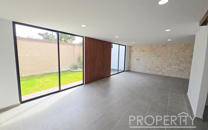 VENTA DE CASA EN LOMAS DE ANGELÓPOLIS