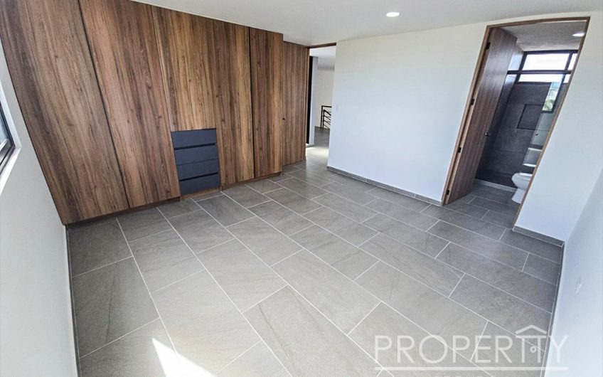 VENTA DE CASA EN LOMAS DE ANGELÓPOLIS