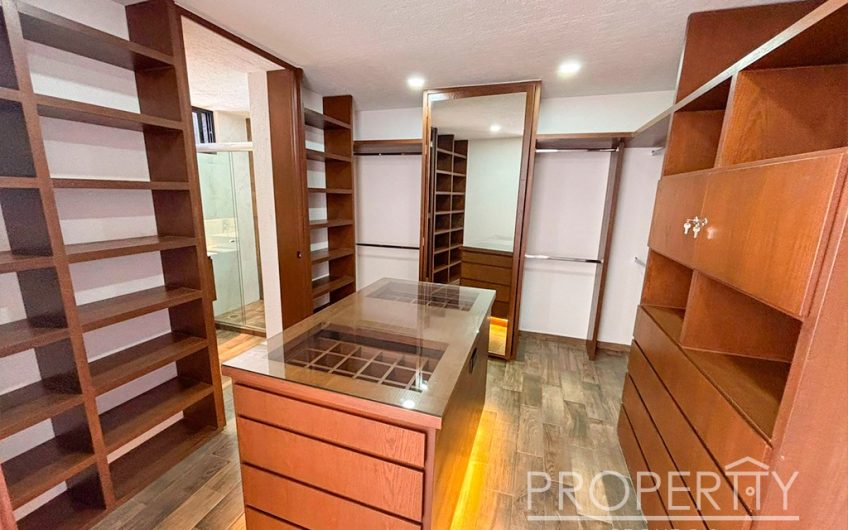 VENTA DE CASA EN LOMAS DE ANGELÓPOLIS