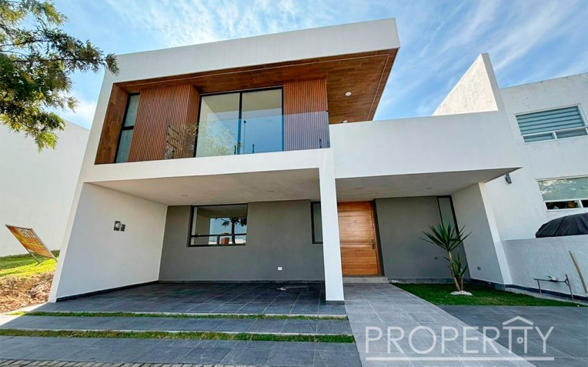VENTA DE CASA EN LOMAS DE ANGELÓPOLIS