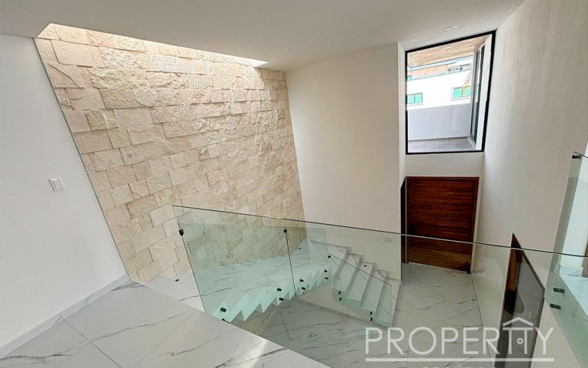 VENTA DE CASA EN LOMAS DE ANGELÓPOLIS