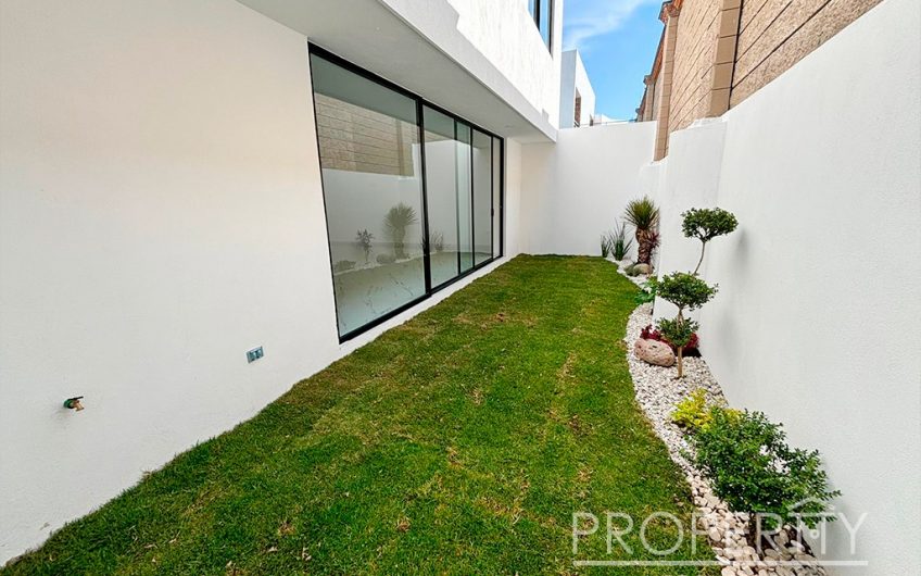 VENTA DE CASA EN LOMAS DE ANGELÓPOLIS