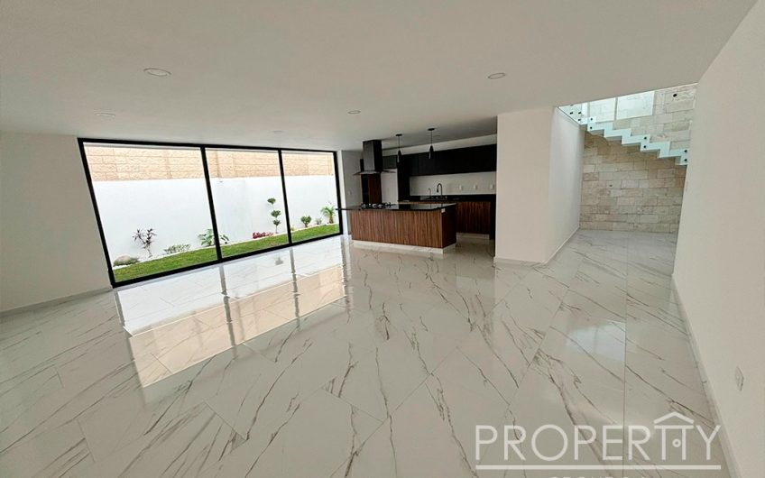 VENTA DE CASA EN LOMAS DE ANGELÓPOLIS