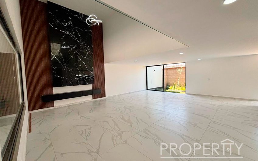 VENTA DE CASA EN LOMAS DE ANGELÓPOLIS