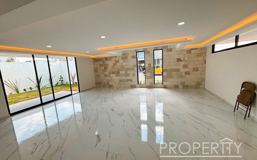 VENTA DE CASA EN LOMAS DE ANGELÓPOLIS