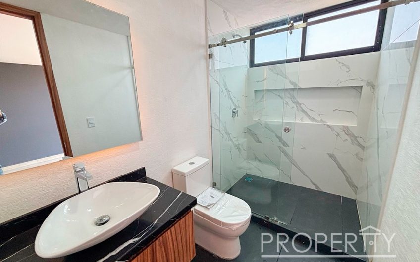 VENTA DE CASA EN LOMAS DE ANGELÓPOLIS