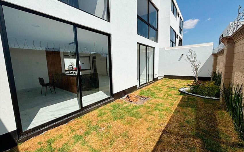 VENTA DE CASA EN LOMAS DE ANGELÓPOLIS