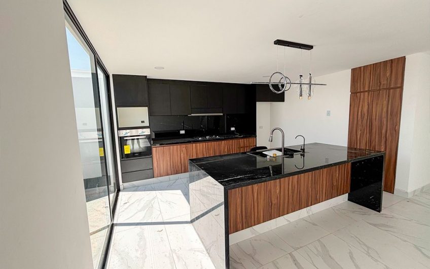 VENTA DE CASA EN LOMAS DE ANGELÓPOLIS