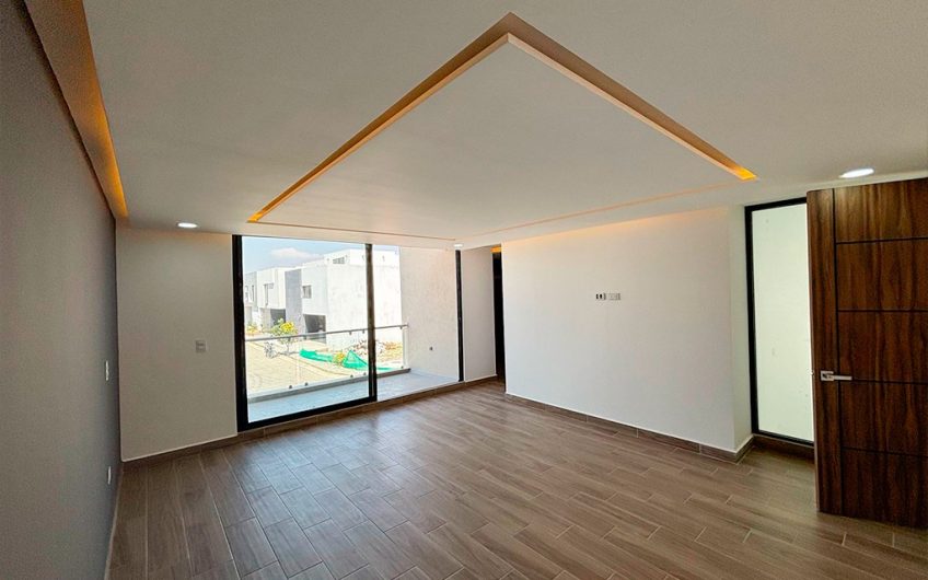 VENTA DE CASA EN LOMAS DE ANGELÓPOLIS