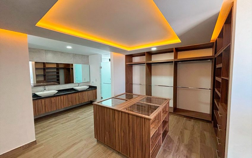 VENTA DE CASA EN LOMAS DE ANGELÓPOLIS