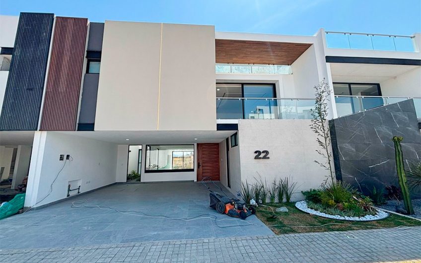 VENTA DE CASA EN LOMAS DE ANGELÓPOLIS