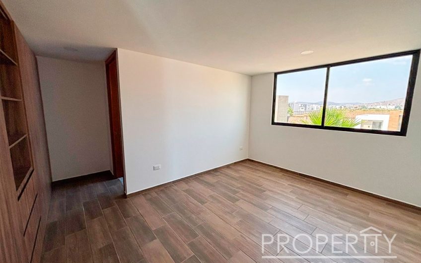 VENTA DE CASA EN LOMAS DE ANGELÓPOLIS