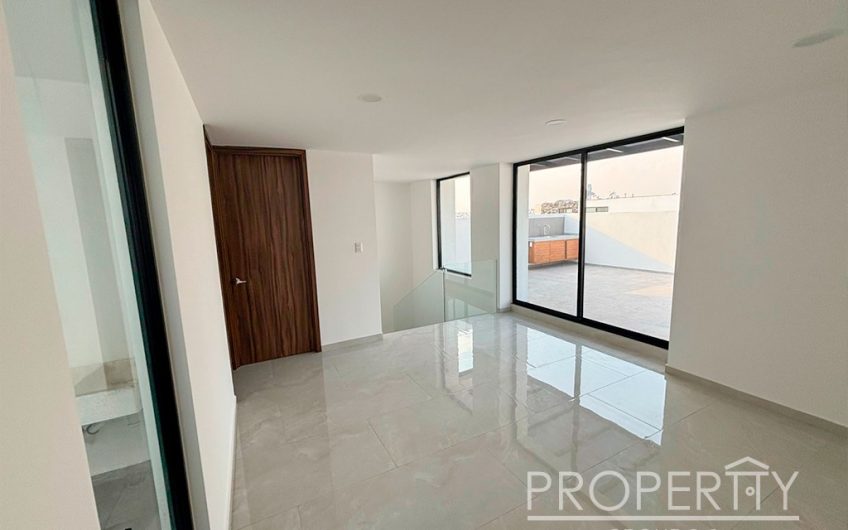 VENTA DE CASA EN LOMAS DE ANGELÓPOLIS