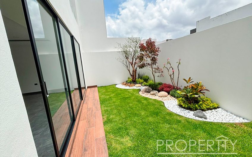 VENTA DE CASA EN LOMAS DE ANGELÓPOLIS