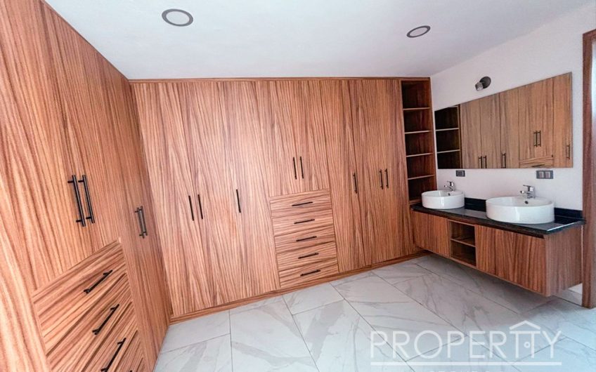 VENTA DE CASA EN LOMAS DE ANGELÓPOLIS