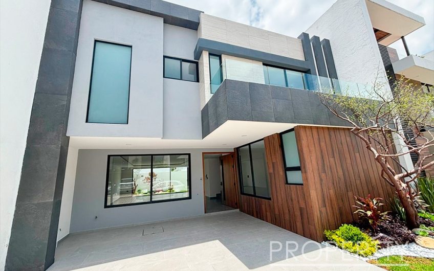 VENTA DE CASA EN LOMAS DE ANGELÓPOLIS