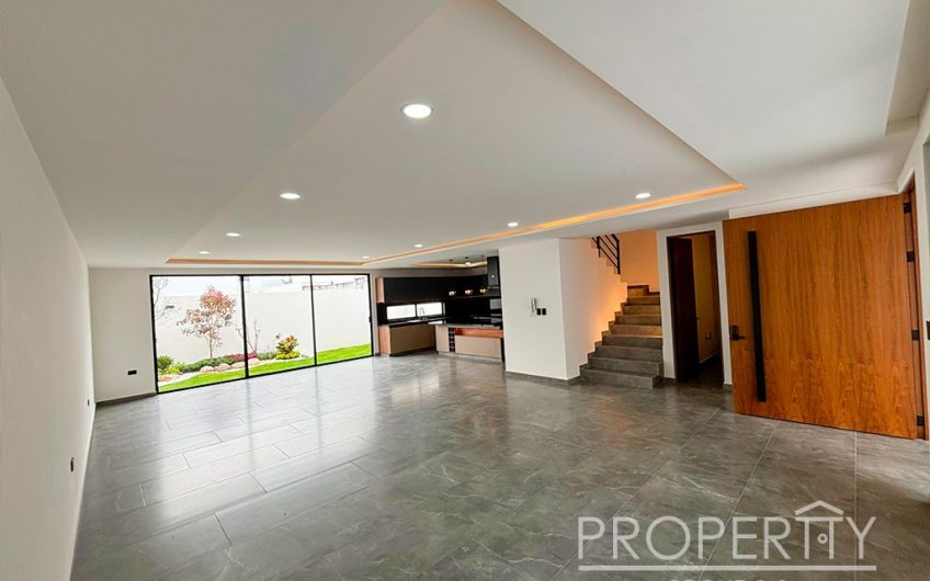 VENTA DE CASA EN LOMAS DE ANGELÓPOLIS