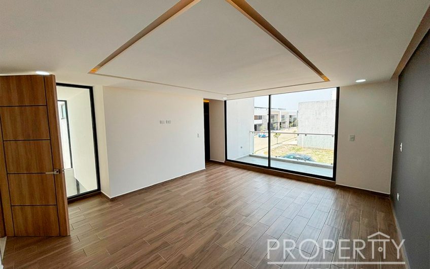 VENTA DE CASA EN LOMAS DE ANGELÓPOLIS