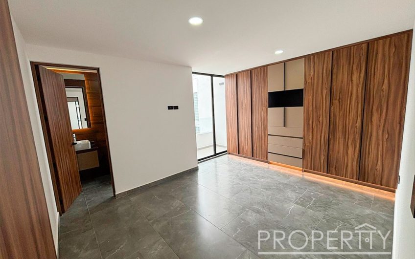 VENTA DE CASA EN LOMAS DE ANGELÓPOLIS