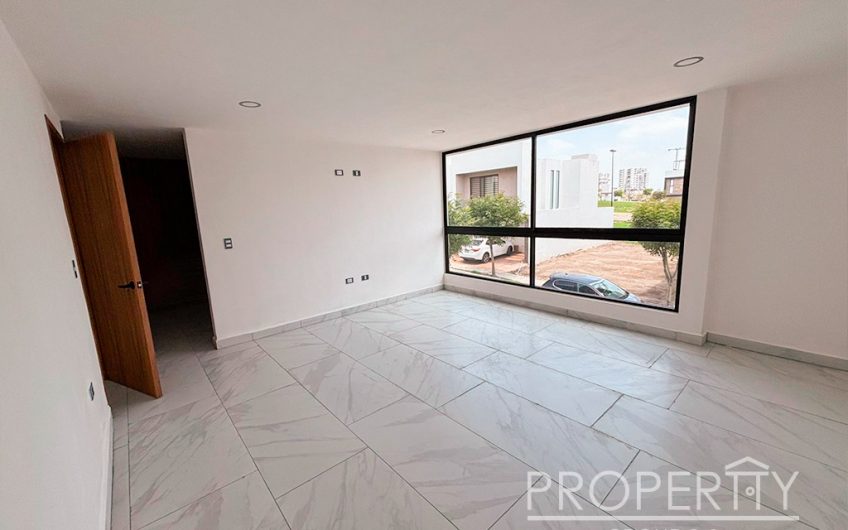 VENTA DE CASA EN LOMAS DE ANGELÓPOLIS