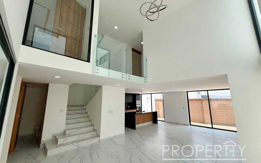 VENTA DE CASA EN LOMAS DE ANGELÓPOLIS