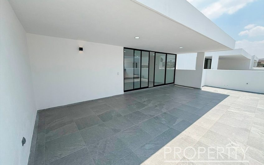 VENTA DE CASA EN LOMAS DE ANGELÓPOLIS